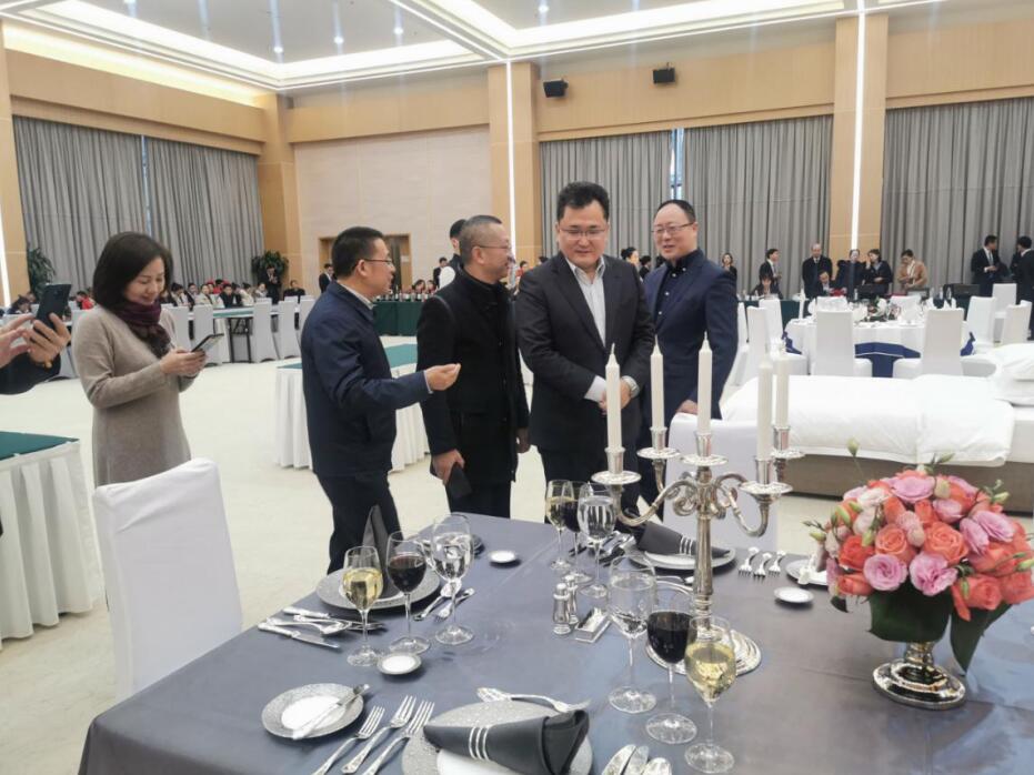 四川人生就是博尊龙凯时锦江旅馆有限公司举行首届旅游饭店效劳手艺大赛